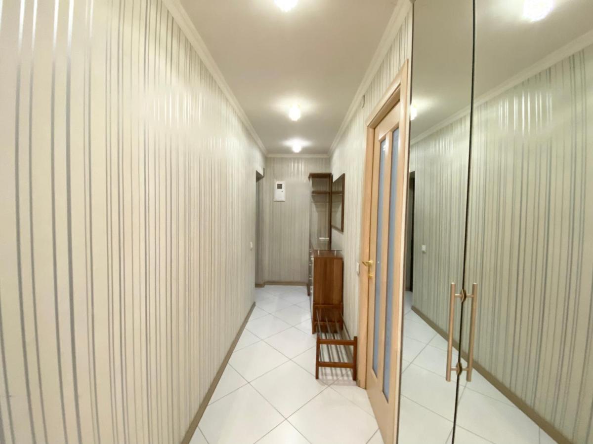 Beautiful 1-Bedroom Near Most City Center Dnepropetrovsk Exterior foto