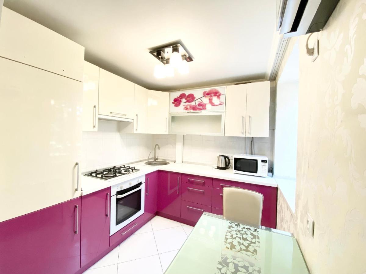 Beautiful 1-Bedroom Near Most City Center Dnepropetrovsk Exterior foto