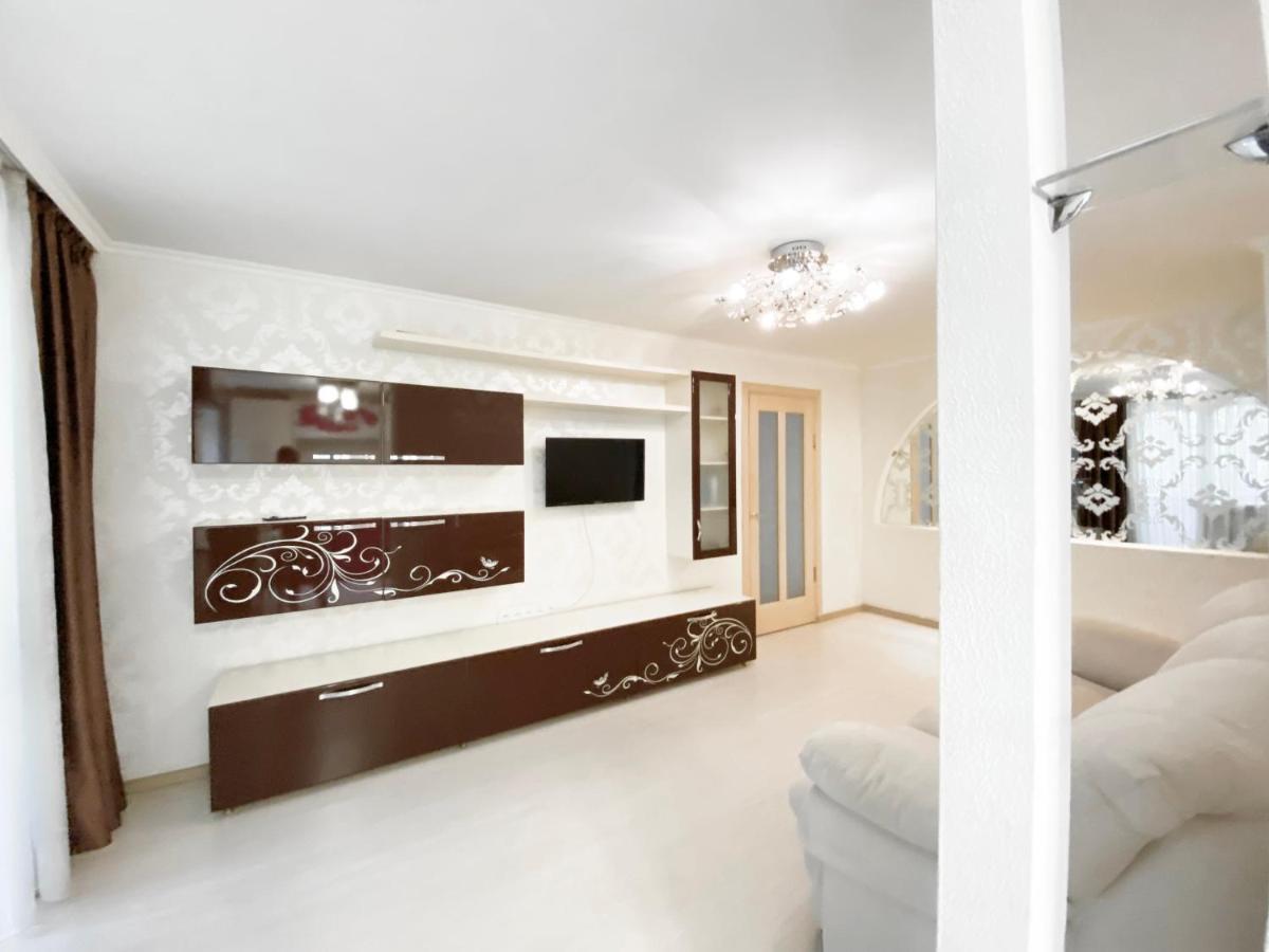 Beautiful 1-Bedroom Near Most City Center Dnepropetrovsk Exterior foto